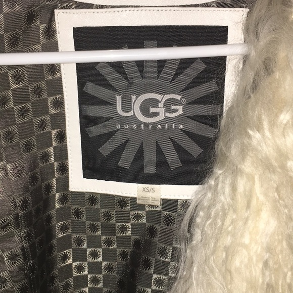 UGG fur vest. Great condition. Never worn. - Picture 2 of 3